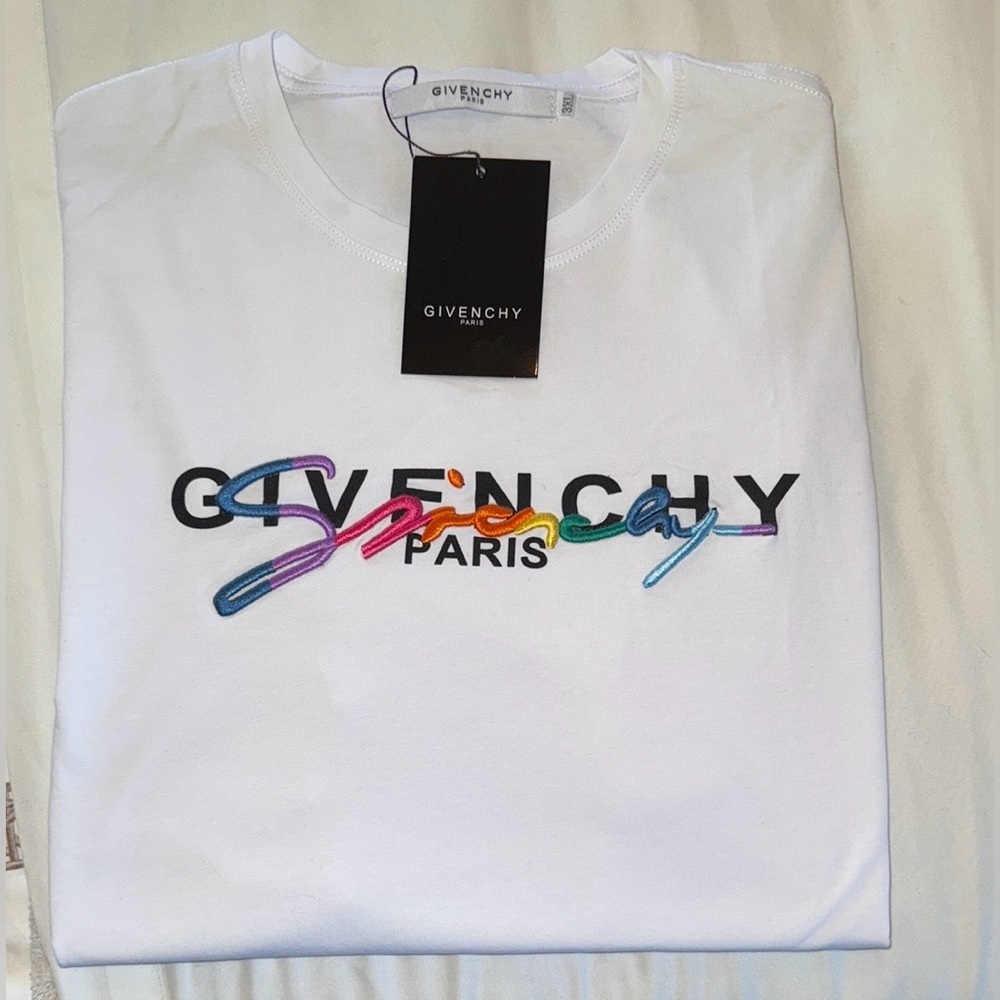 NWT Mens Faux Designer  White T-Shirt with Multicolor Logo